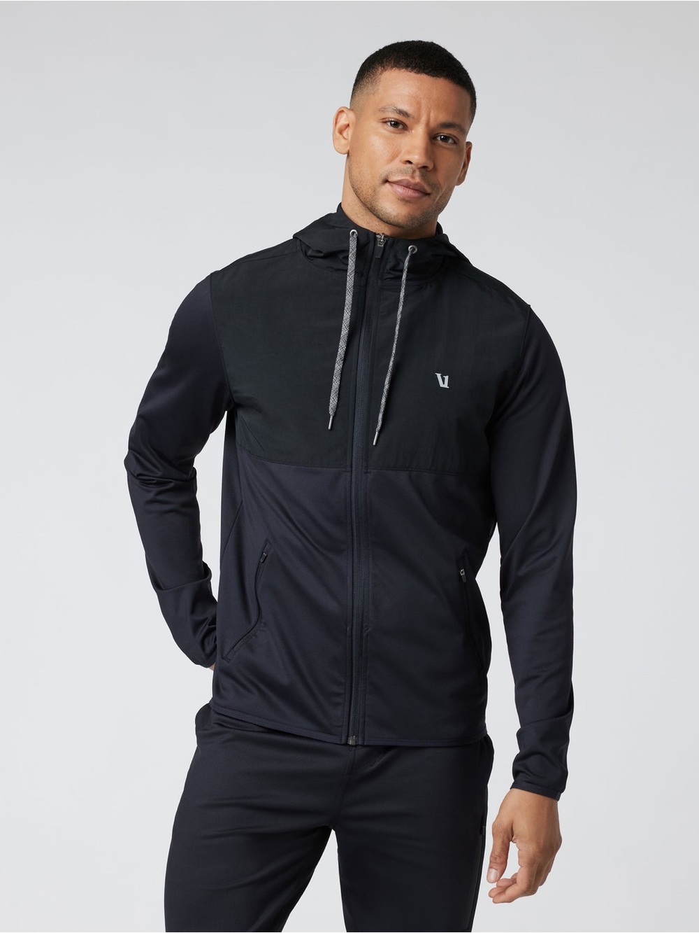 Vuori Sunday Element Jacket Black
Men’s size medium